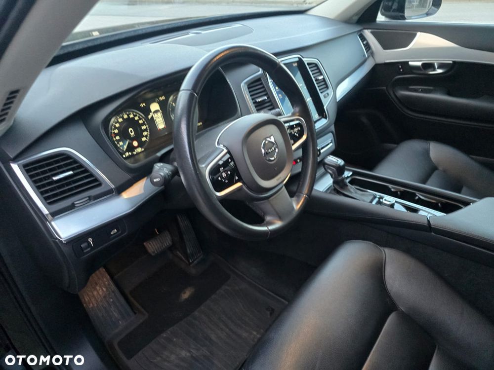 Volvo XC 90 D5 AWD Geartronic RDesign - 11