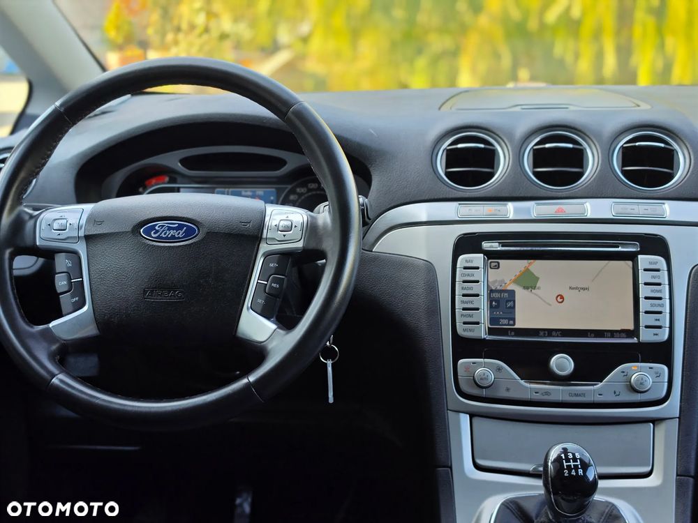 Ford S-Max - 30