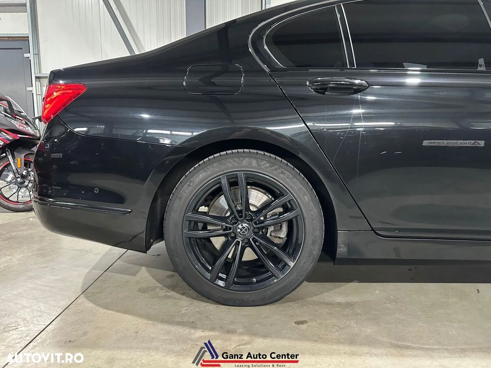 BMW Seria 7 750d xDrive - 37
