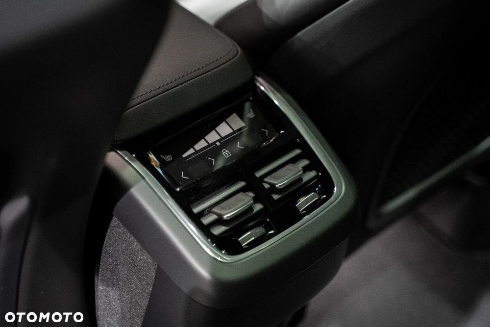 Volvo XC 60 B5 B AWD Ultra Black Edition - 14