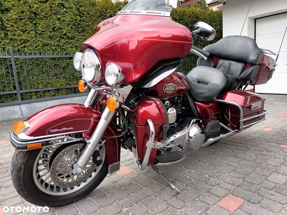 Harley-Davidson FLHTCU Ultra - 13