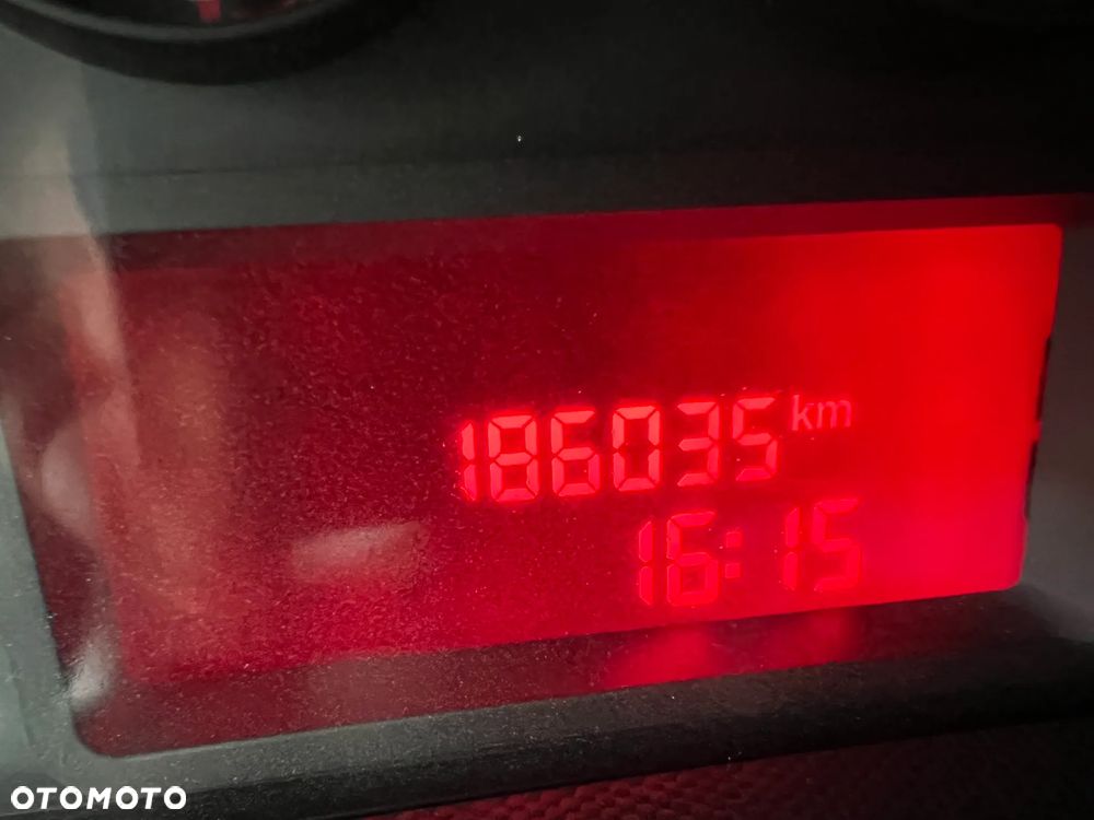 Iveco Daily 35C14 Maxi L4H2 2,3 140 KM klima tempomat - 12