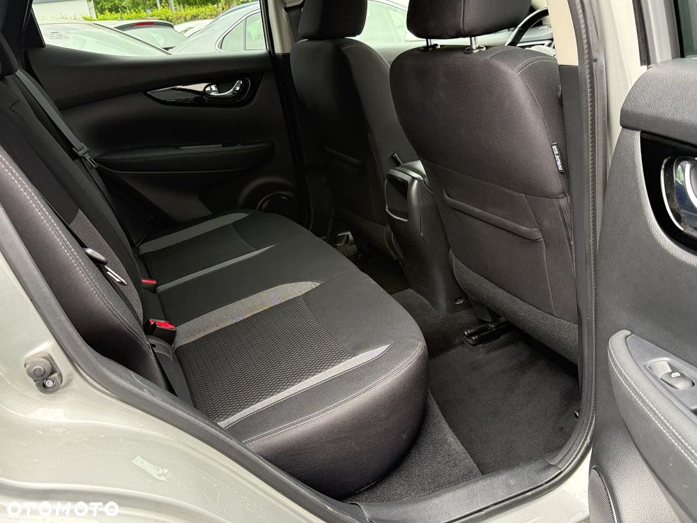 Nissan Qashqai 1.3 DIG-T N-Style - 17