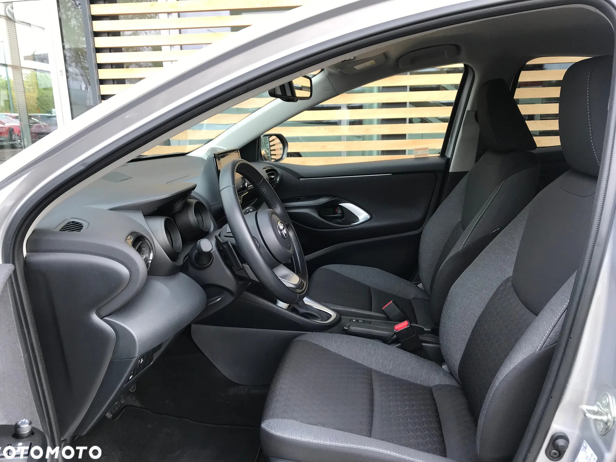 Toyota Yaris 1.5 Comfort CVT - 30