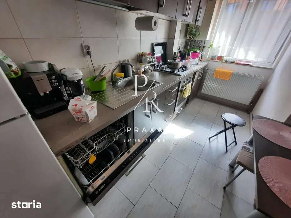 Apartament o camera, 40 mp, garaj, zona Stejarului! — fotografia 1