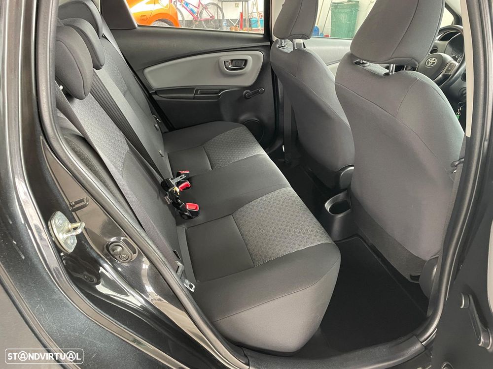 Toyota Yaris 1.4 D-4D Comfort+AC - 21