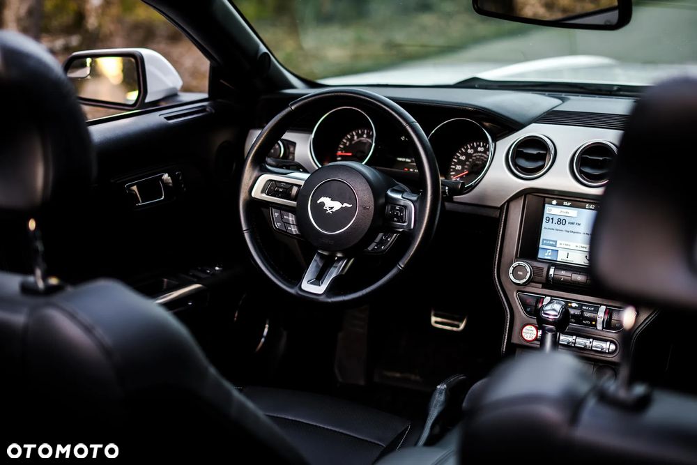Ford Mustang Cabrio 2.3 Eco Boost - 19