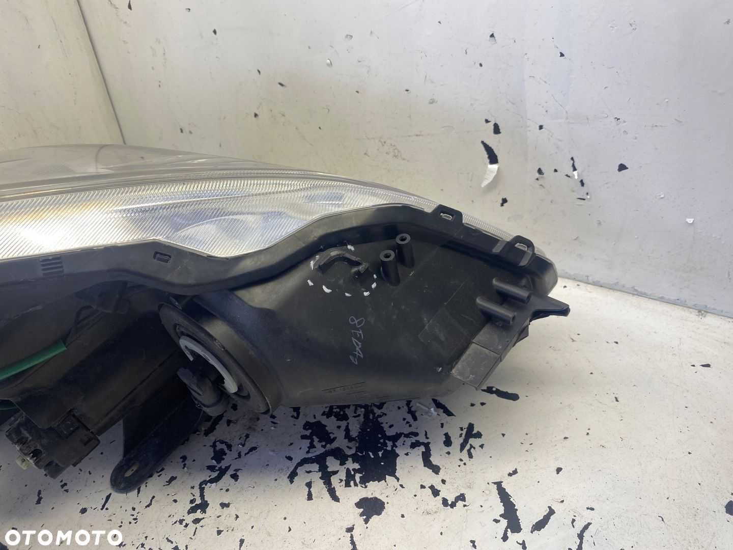 TOYOTA PRUS PLUS LAMPA LEWY PRZÓD SOCZEWKA - 8