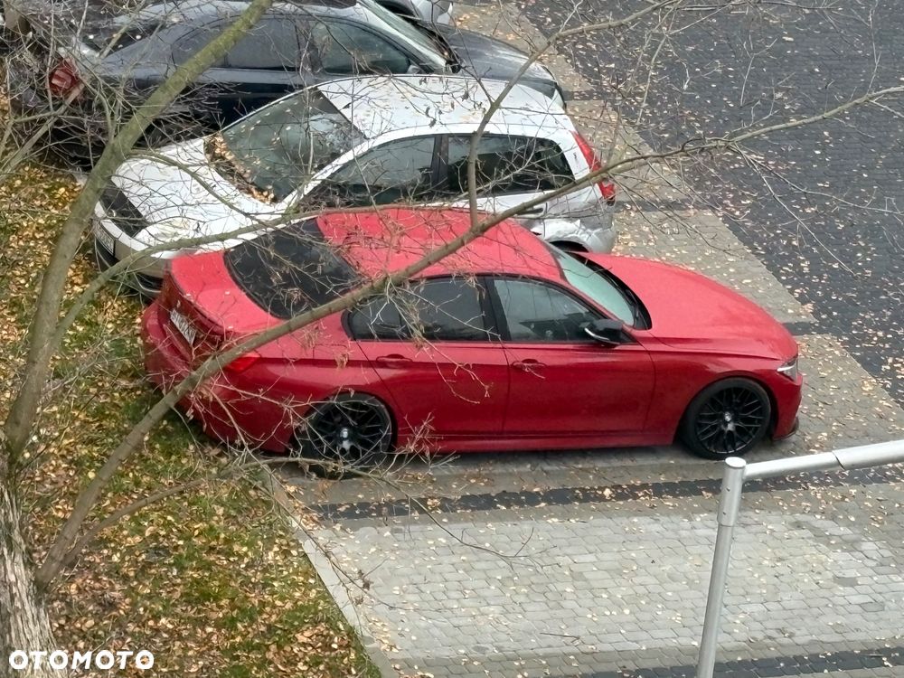 BMW Seria 3 328i - 4