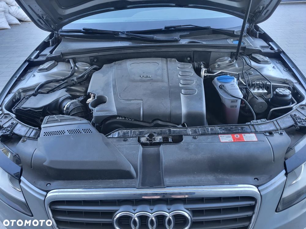 Audi A4 Avant 2.0 TDI DPF Ambiente - 10