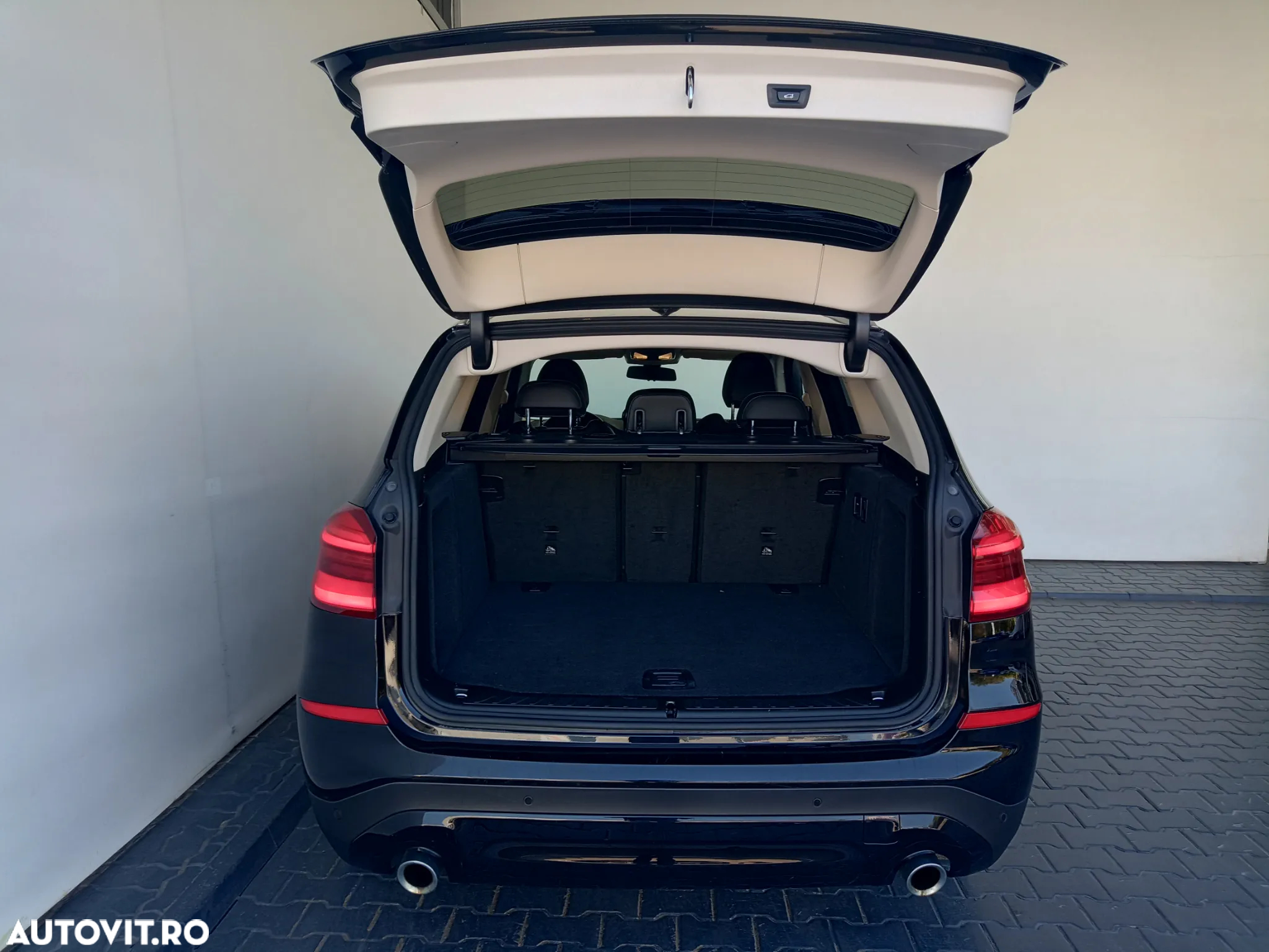 BMW X3 xDrive25d AT Advantage - 28