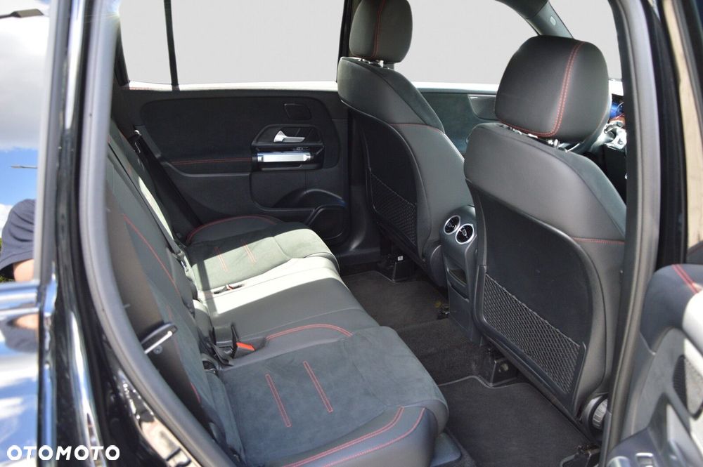 Mercedes-Benz GLB 220 d 4-Matic AMG Line 8G-DCT - 18