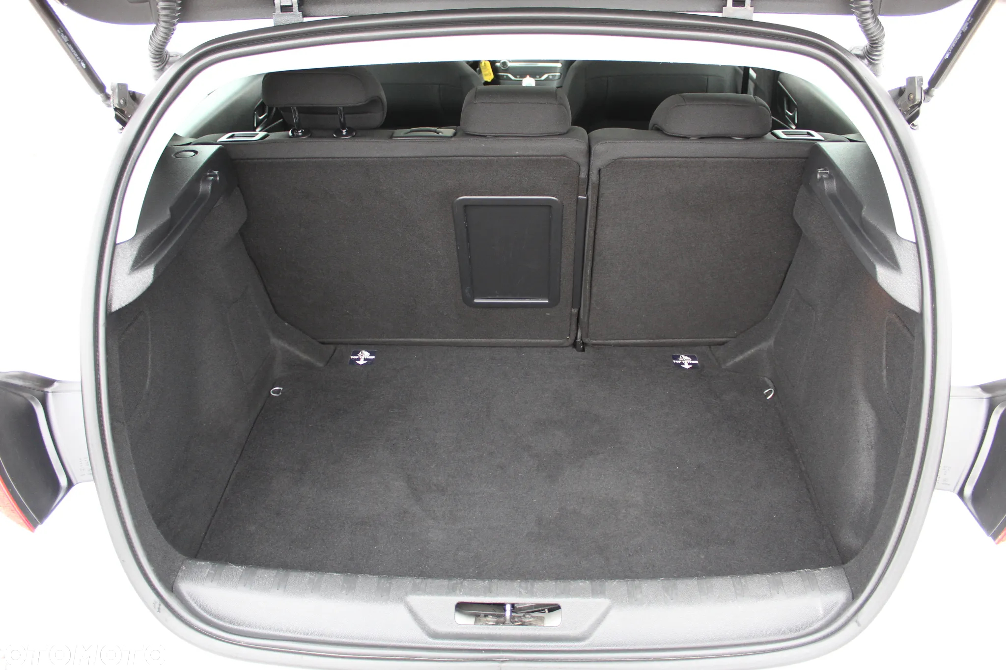 Peugeot 308 - 23
