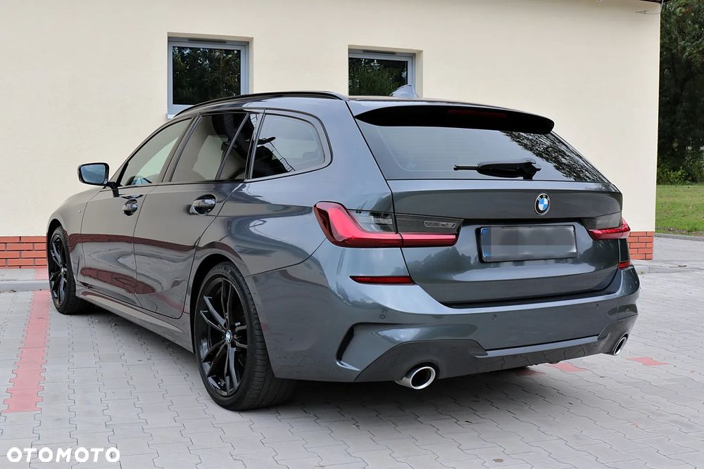 BMW Seria 3 320d Touring M Sport - 17