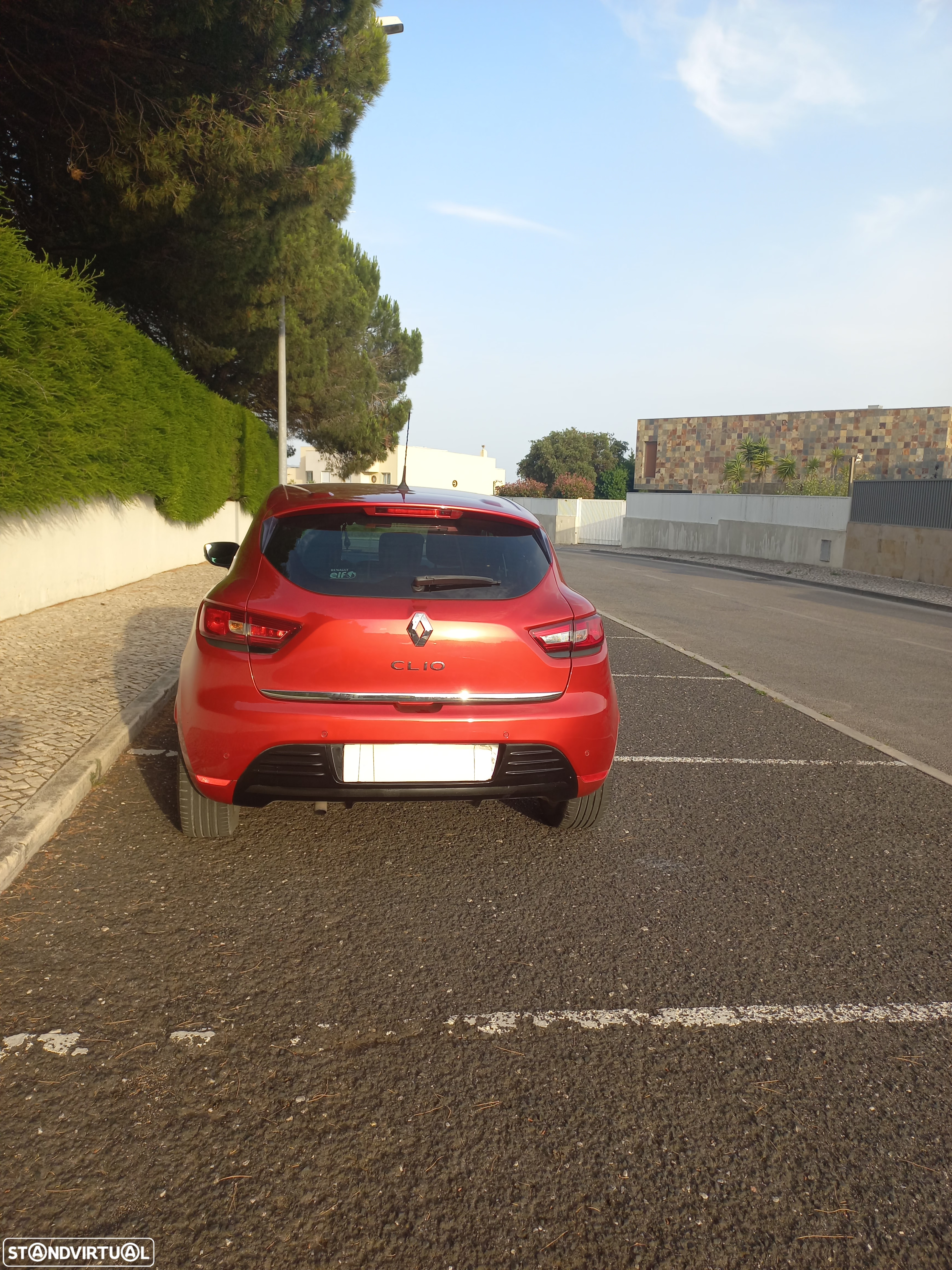 Renault Clio 0.9 TCe Limited - 9
