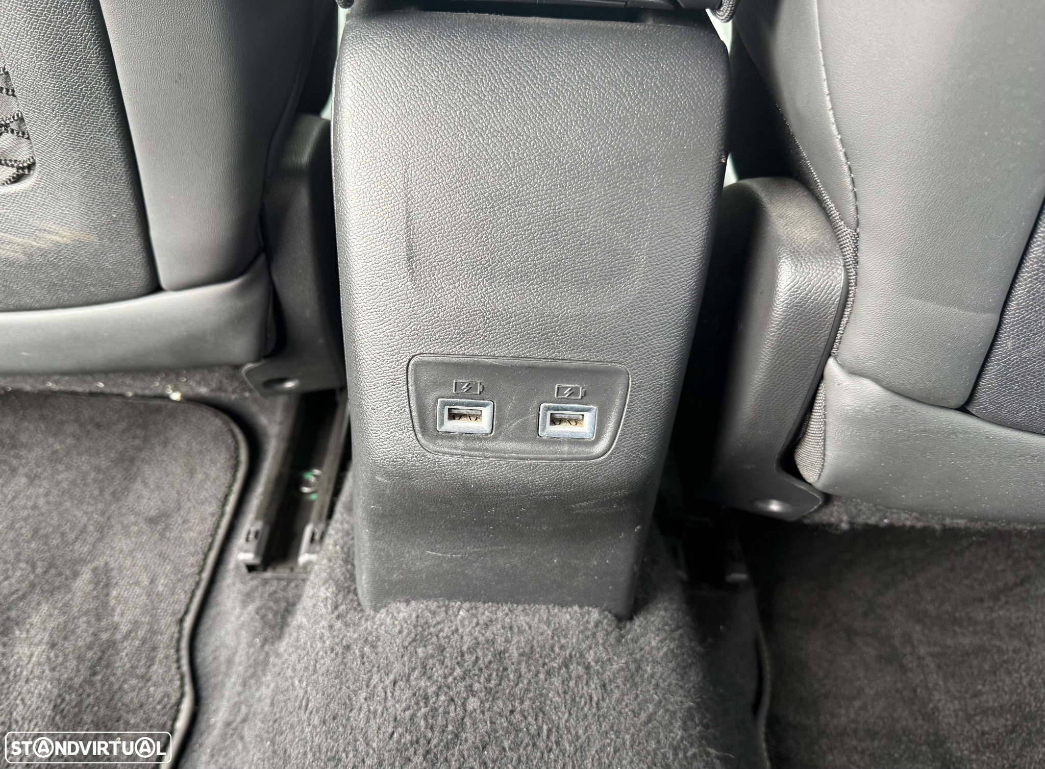 Peugeot 2008 1.2 PureTech GT Line EAT8 - 16