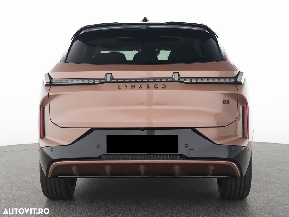 Lynk&Co 08 - 5