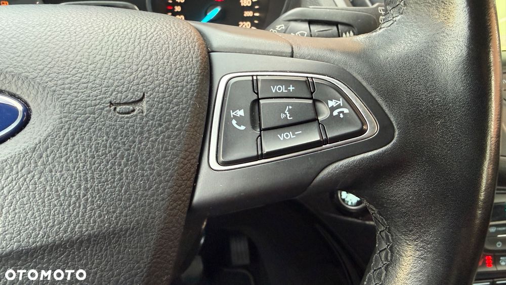 Ford Kuga 2.0 TDCi 4WD Titanium - 26