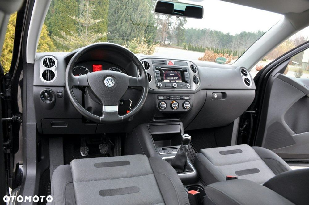 Volkswagen Tiguan - 28