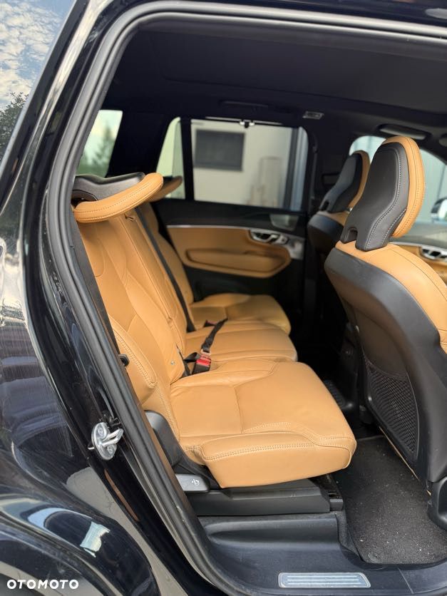 Volvo XC 90 T8 AWD Plug-In Hybrid Inscription 7os - 22