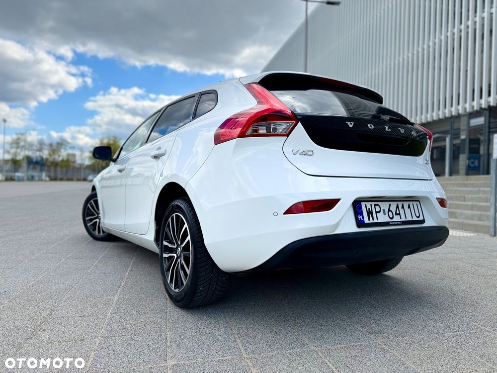Volvo V40 D2 Drive-E SCR Momentum - 9