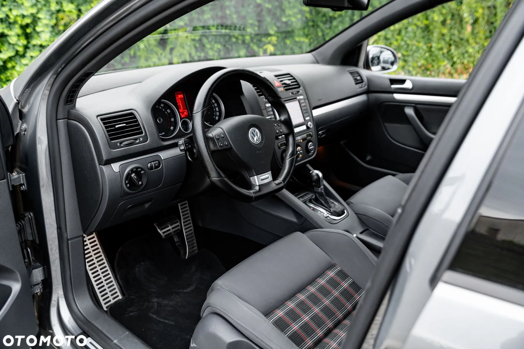 Volkswagen Golf 2.0 GTI DSG - 16