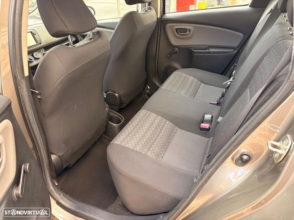 Toyota Yaris 1.0 VVT-i ACtive+AC - 7
