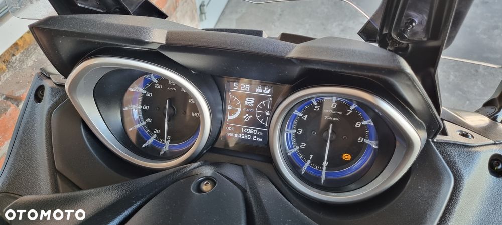 Yamaha Tmax - 7