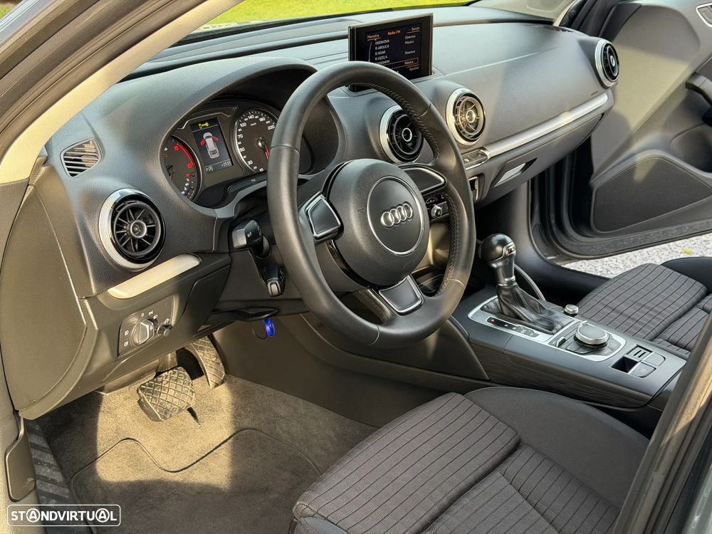 Audi A3 Sportback 1.6 TDI (clean diesel) S tronic Attraction - 10