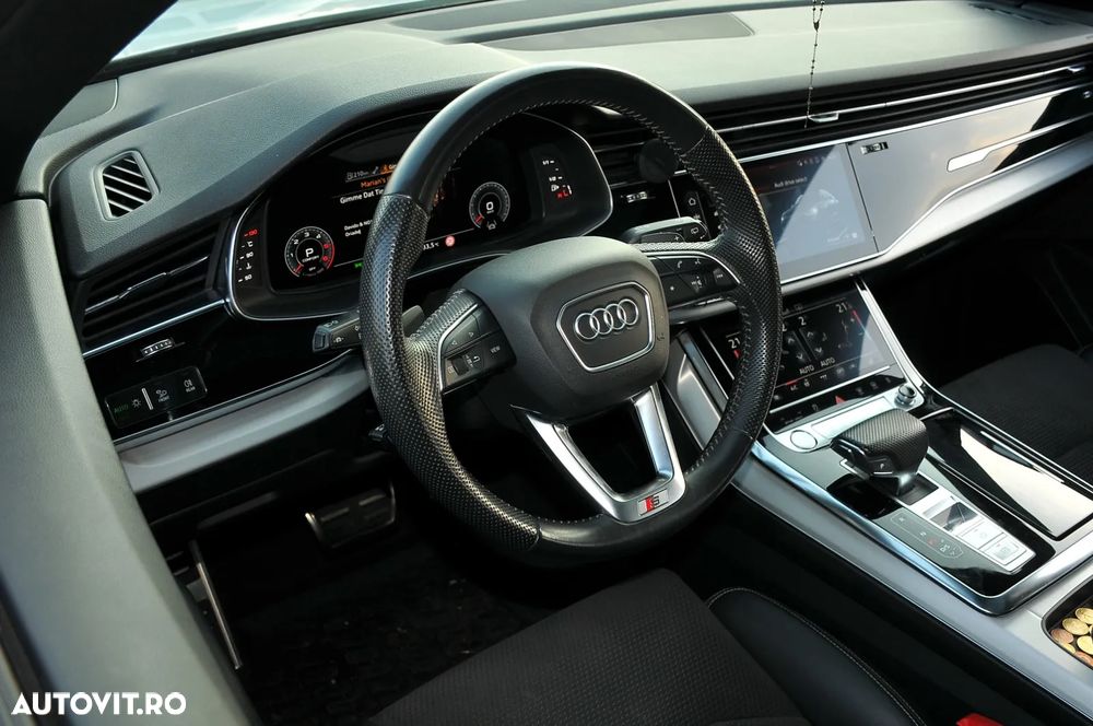 Audi Q8 - 5
