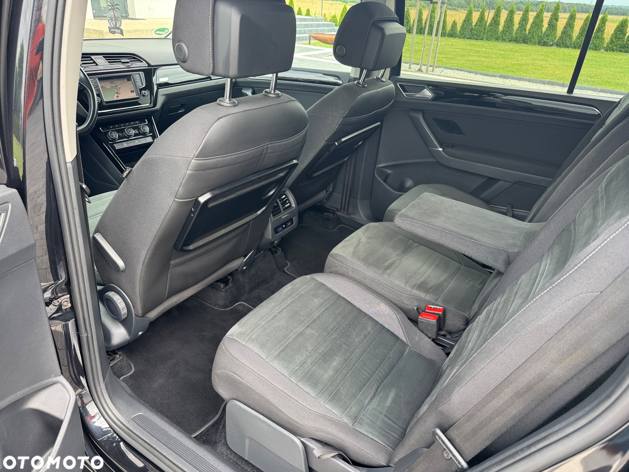 Volkswagen Touran 1.4 TSI BMT Highline - 25