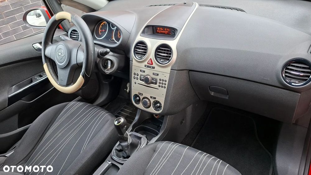 Opel Corsa 1.2 16V Innovation - 15