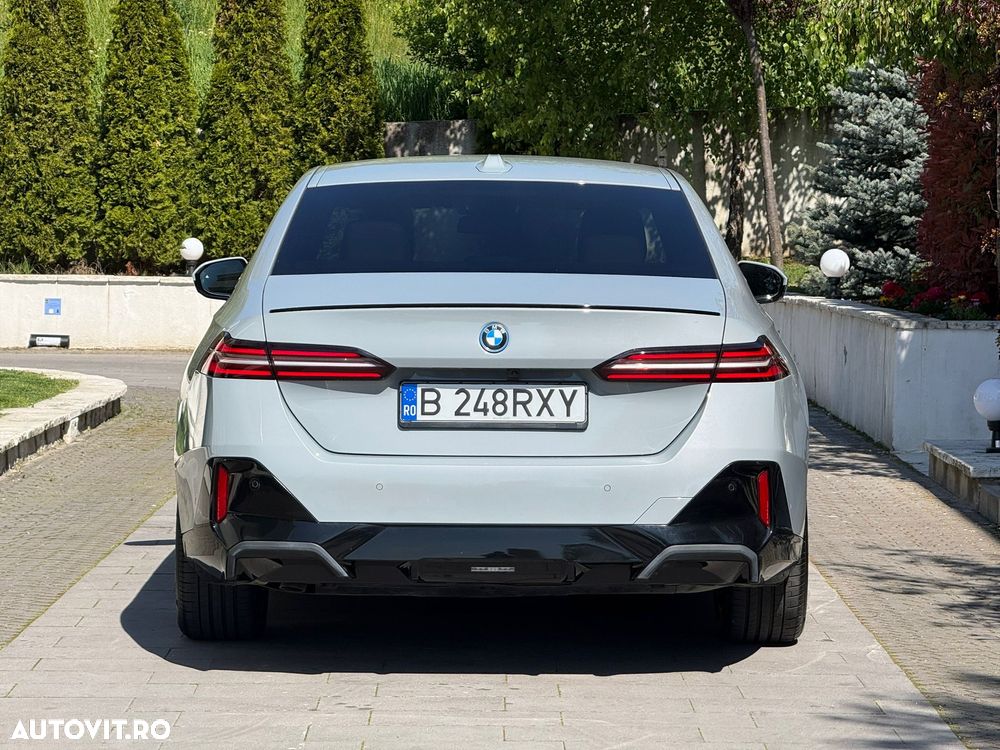 BMW Seria 5 520d AT MHEV - 3