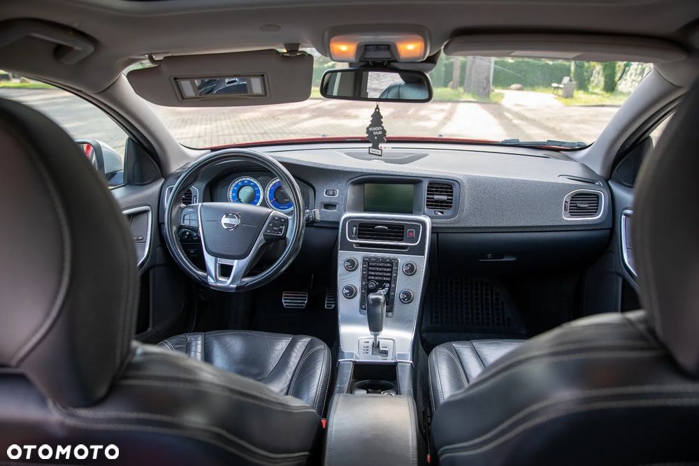 Volvo S60 ver-t6-awd-r--design-summum - 23