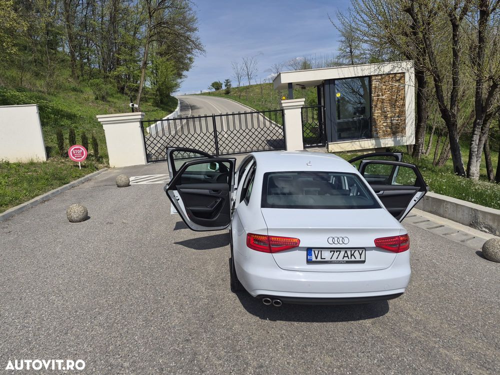 Audi A4 2.0 TDI DPF clean multitronic Attraction - 10