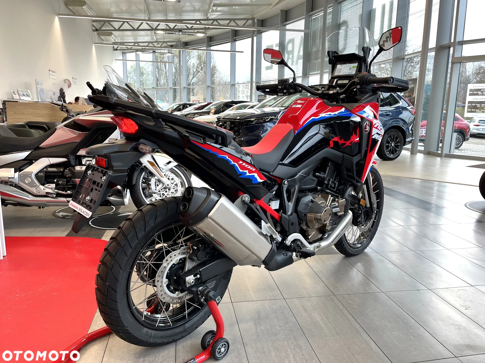 Honda CRF - 9