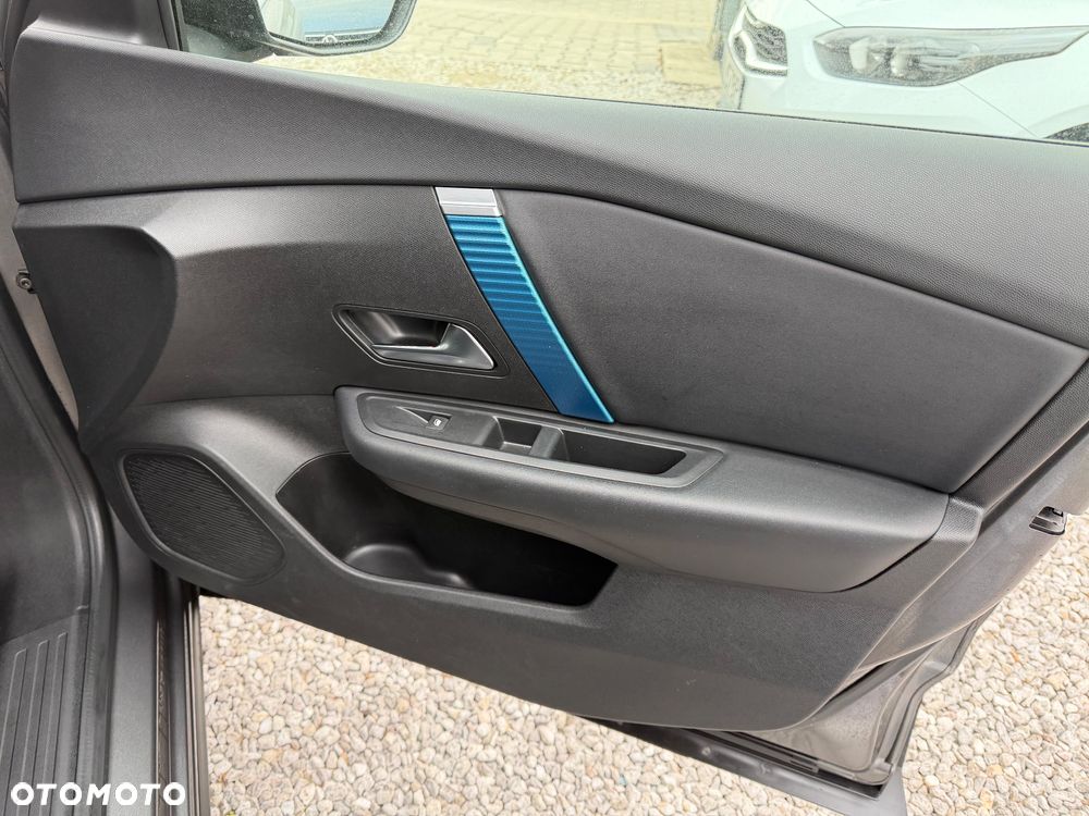 Citroën C4 EV136 50kWh Shine - 32