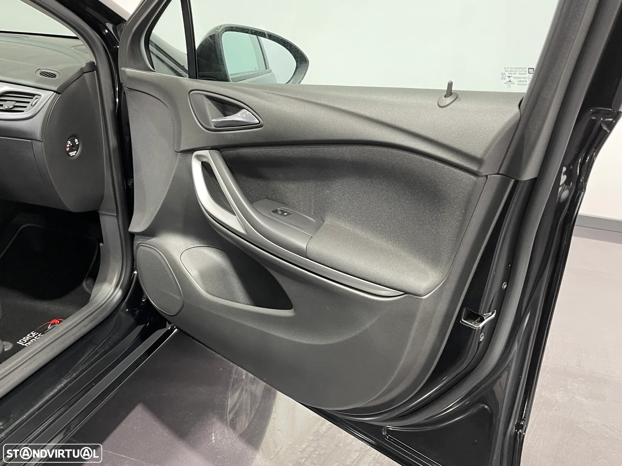 Opel Astra 1.6 CDTI Ecotec Dynamic S/S - 37