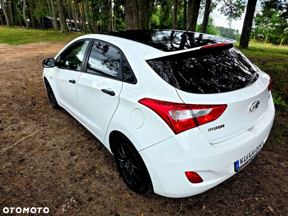 Hyundai i30 1.4 Comfort - 4