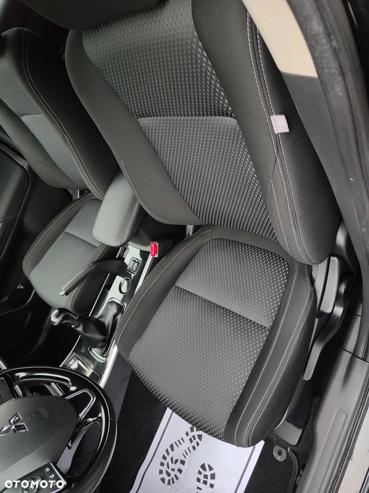 Mitsubishi Outlander 2.0 2WD Invite - 14