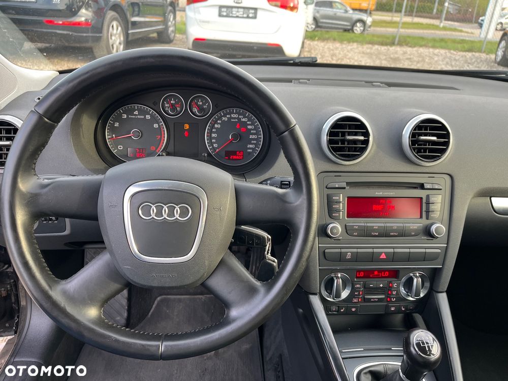Audi A3 Sportback 1.6 Attraction - 9