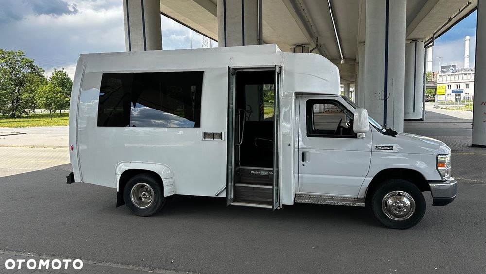 Chevrolet Express - 29