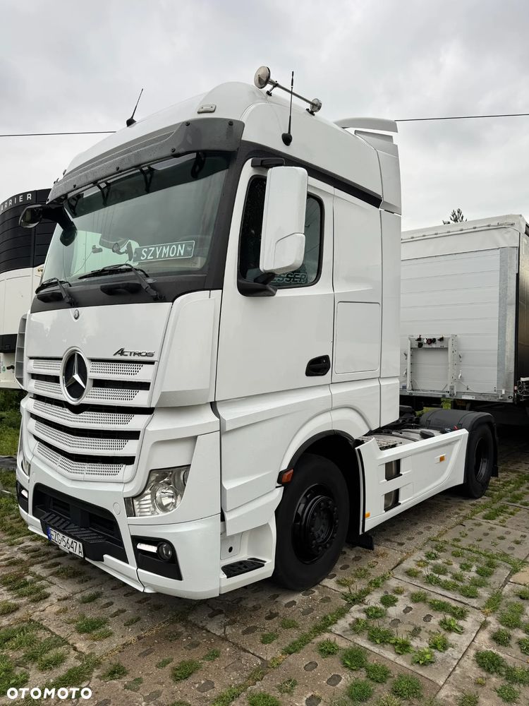Mercedes-Benz Actros - 4