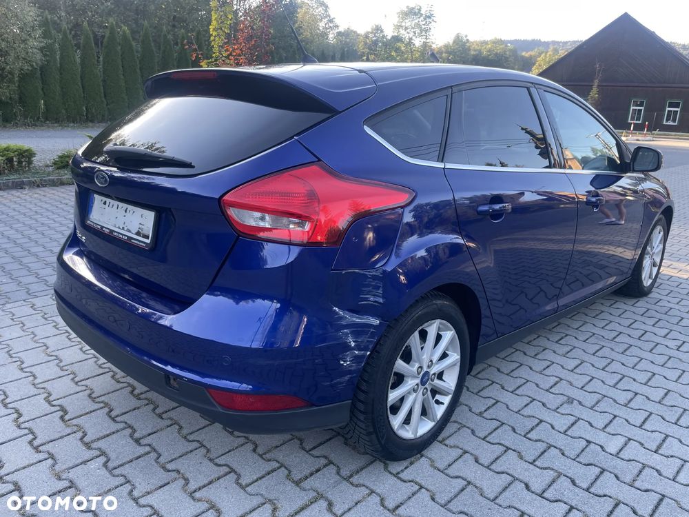 Ford Focus - 10
