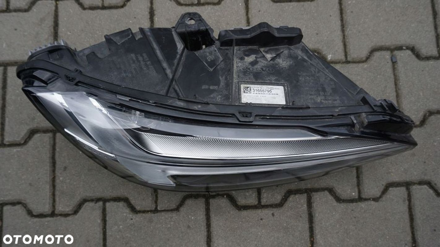 VOLVO S90 V90 CC - KOMPLETNA LAMPA PRAWA PRZÓD MID LED - 2