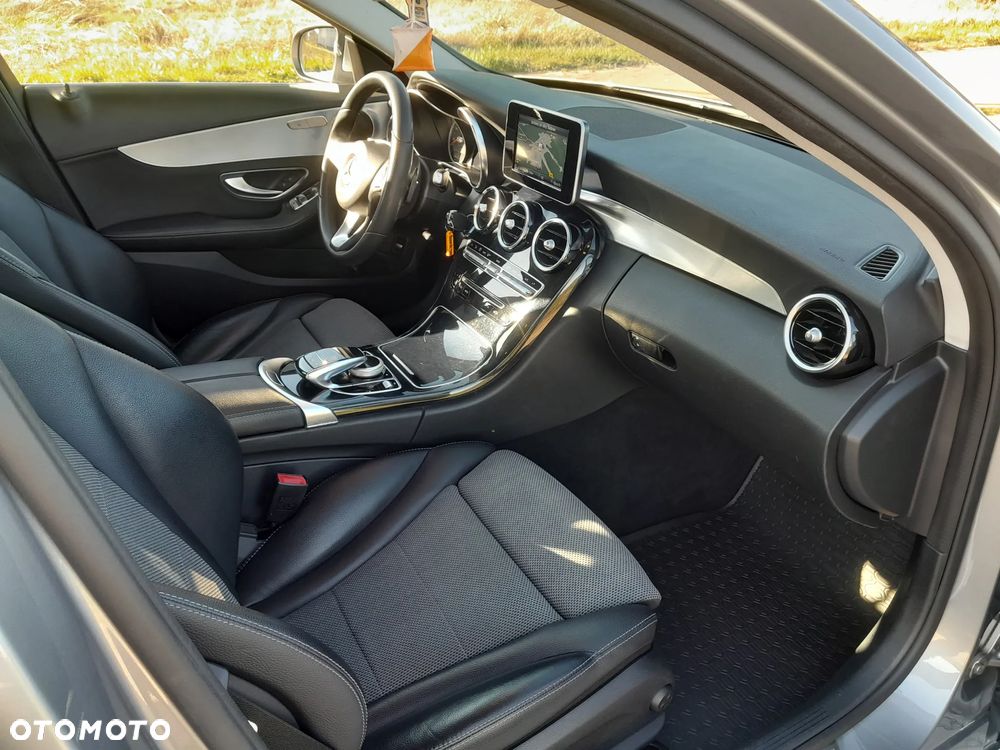Mercedes-Benz Klasa C 220 CDI 7G-TRONIC Edition - 11