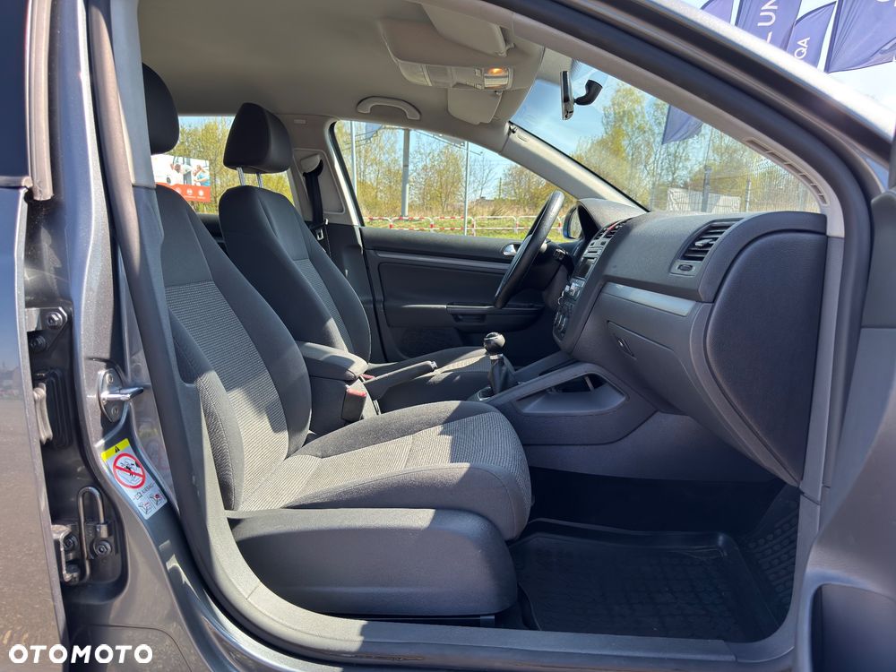 Volkswagen Golf 1.9 TDI DPF Comfortline - 24