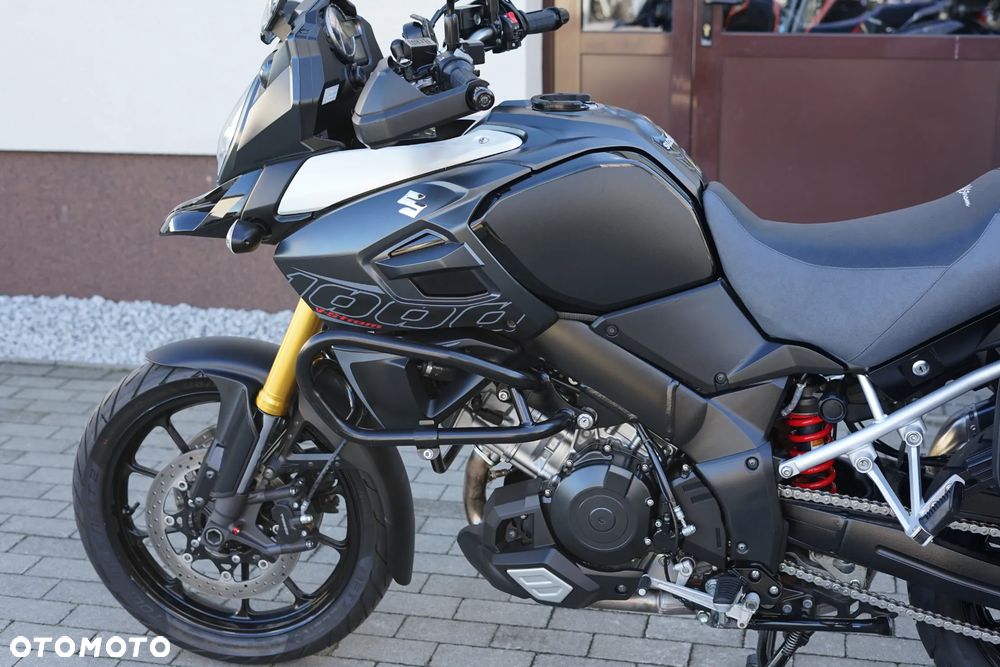 Suzuki DL - 26