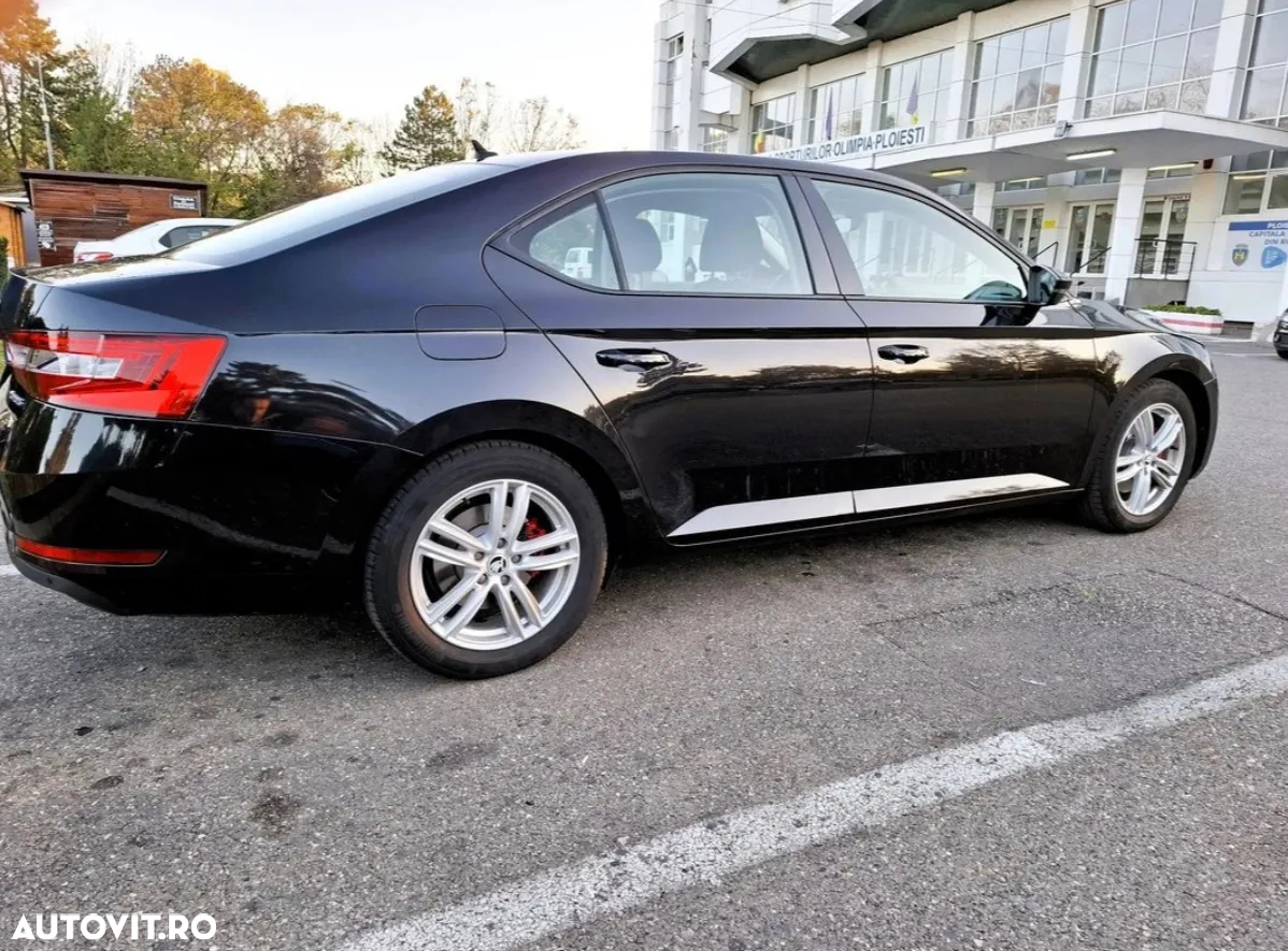 Skoda Superb 1.6 TDI DSG Active - 7