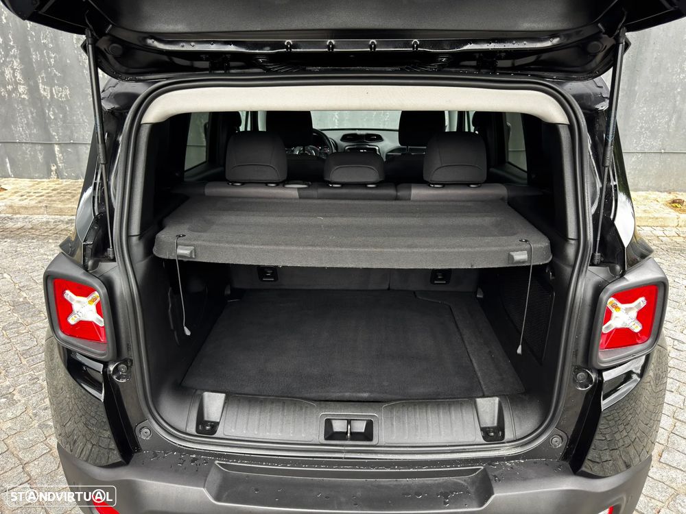 Jeep Renegade 1.3 T-GDI 4xe Auto Limited - 9